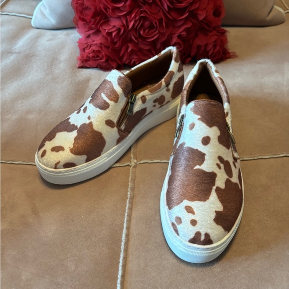 NWOB Southern Fried Chics slip on cow print sneaker - Picture 1 of 6